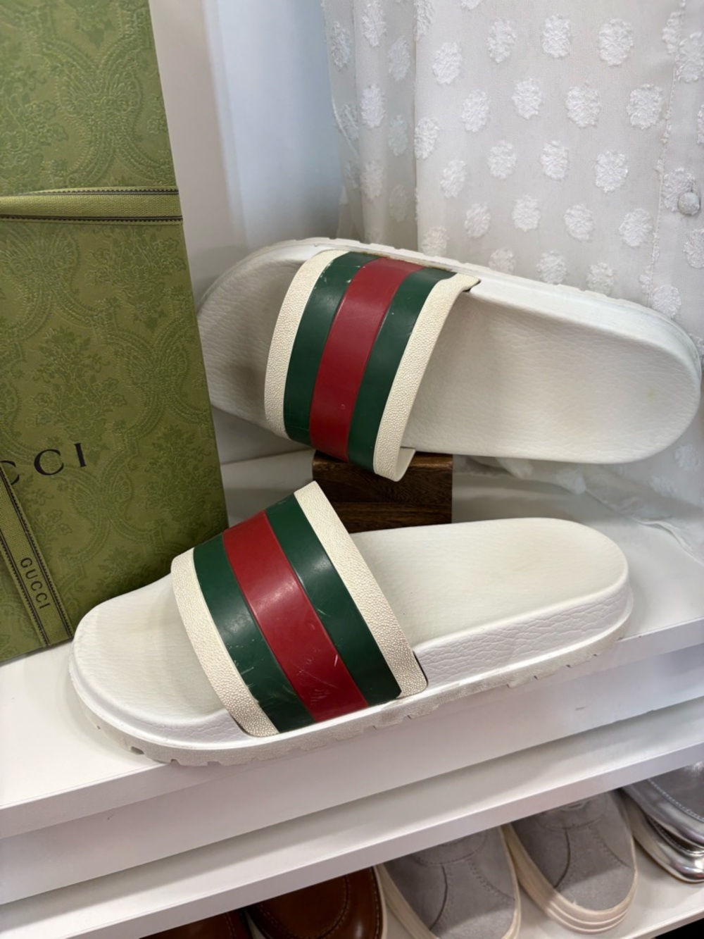 🔥🔥 Gucci White Slides with COA women size 10 men size 8 - Picture 4 of 8